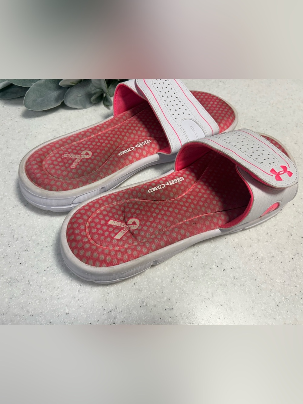 Under Armour Pink & White Comfort Slides Women’s Size 10